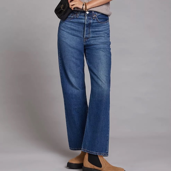 Levi's Denim - NWOT Levi's Ribcage Straight Jeans Sz 29